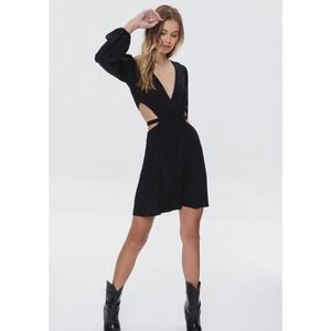 NWT Forever 21 Dress Womens Black Deep V-Neck Long Sleeve Cutout Tie Back Size L
